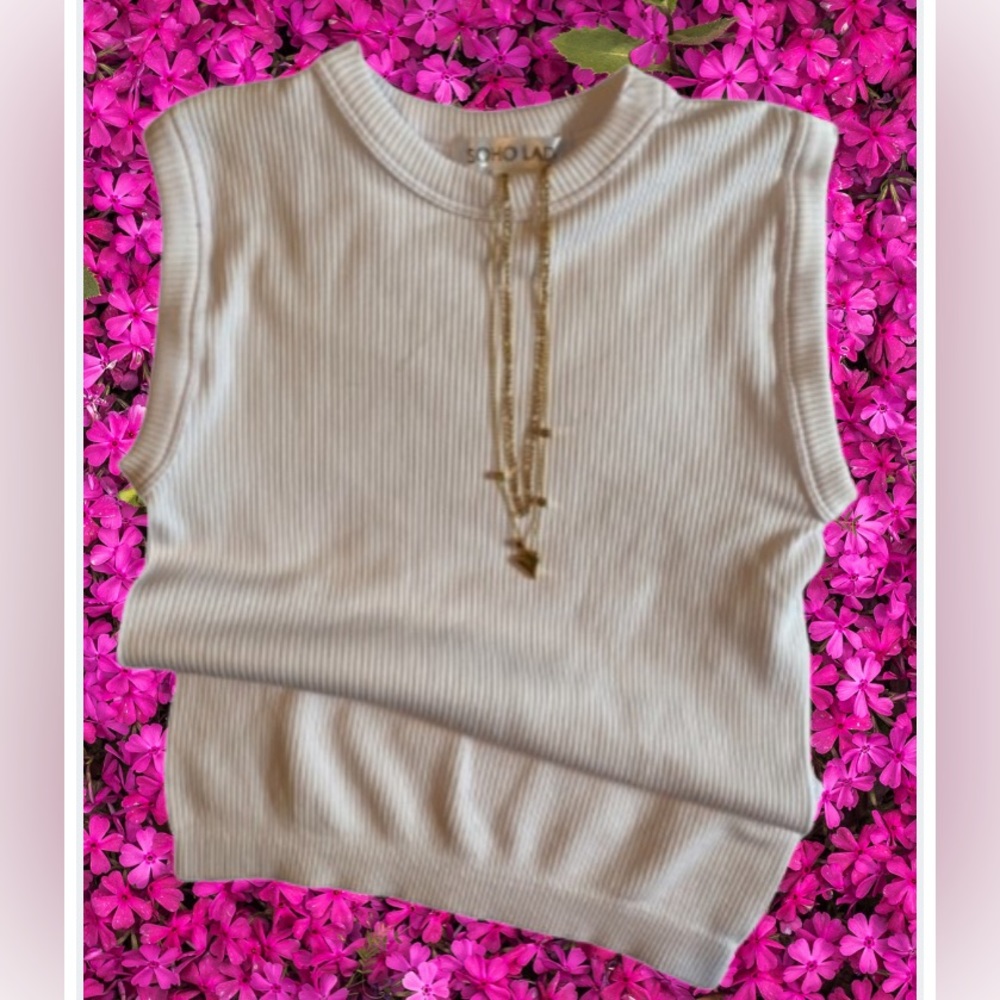 Casual vest tank top for all occasions